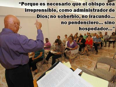Imagen de la diapositiva 10 sobre el tema Constituyeron ancianos en cada iglesia, con la fotografía de una una congregación de la iglesia de Cristo en Bayamón, Puerto Rico y textos concisos.