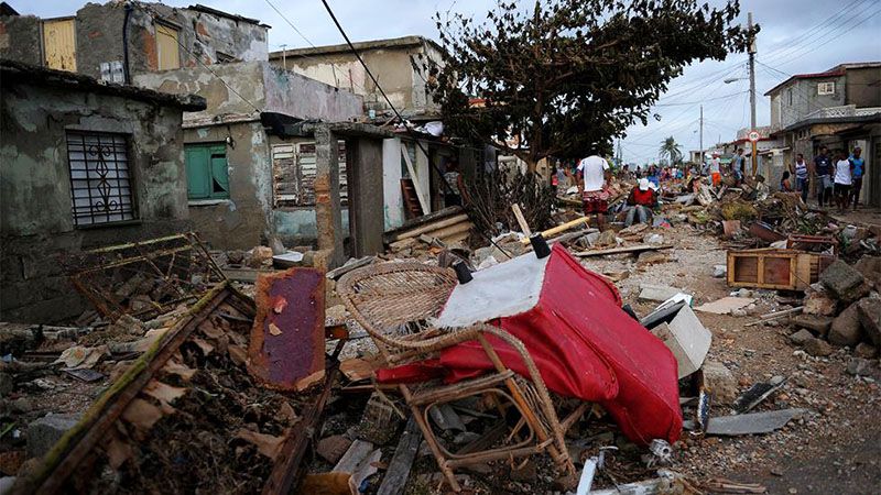 Estragos hechos por el fuertísimo huracán Irma, en septiembre del 2017, en el sector Cojimar, de Habana, Cuba.

