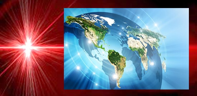 Una obra artística de un potente luz láser a la izquierda y a la derecha una imagen del planeta en tres dimensiones visibles los continentes contra océanos azules.