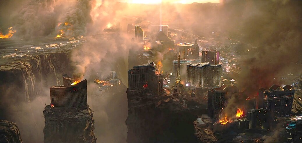 Una pintura artística que representa a una ciudad partida en medio por un terremoto masive, ardiendo en llamas rascacielos, cubierta las ruinas de la ciudad por llamas y humo denso.