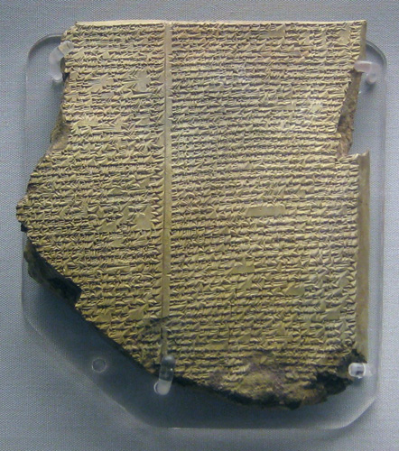 Una fotografía de la tablilla undécima de la Epopeya de Gilgamesh ilustra la Página de imágenes en PDF sobre el contenido y significado del contenido de la tablilla en el contexto de evidencias que respaldan el evento de un gran Diluvio en tiempos antiguos.
