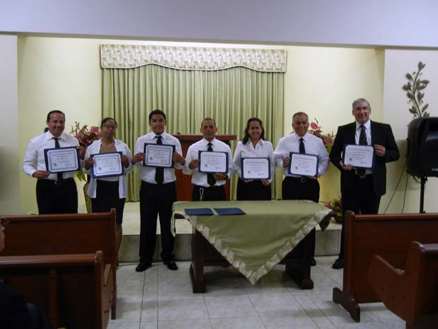 Nine graduate in the School of Advanced Bible Studies, of the church of Christ in Puerto Rico, in May, 2015.
