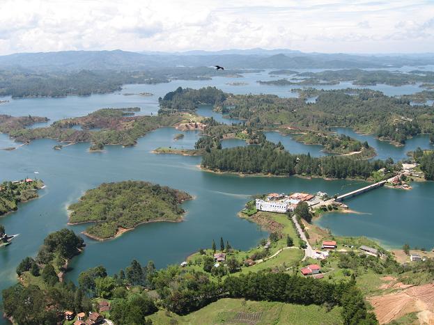 Fotografía aérea de El Penol, Colombia.